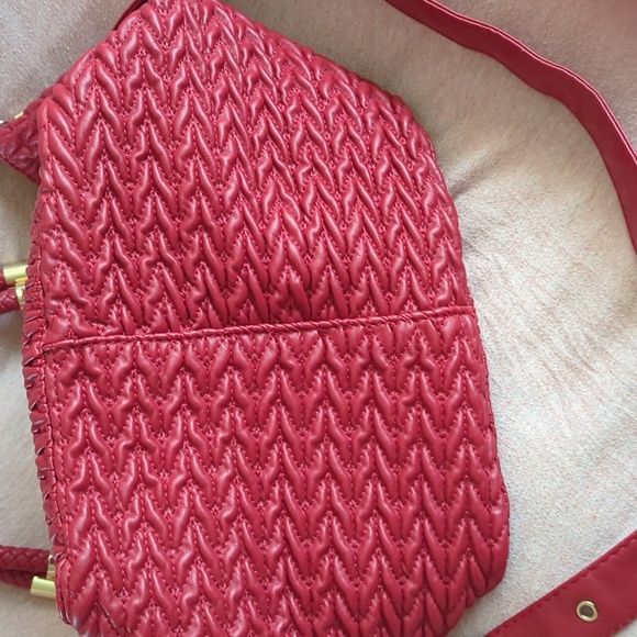 Red Purse - Picture 4 of 5
